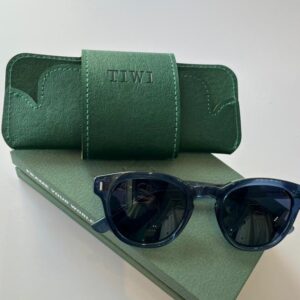 Forest Club — TIWI Le Club Negro Edición Limitada